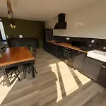 Maison Chaleureuse, Spacieuse Et Familiale * Beauvoir (Manche)