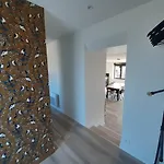 Hébergement de vacances Maison Chaleureuse, Spacieuse Et Familiale *
