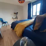 Maison Chaleureuse, Spacieuse Et Familiale