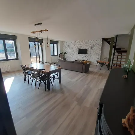 Maison Chaleureuse, Spacieuse Et Familiale