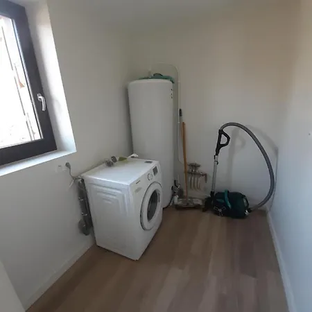 Maison Chaleureuse, Spacieuse Et Familiale * Бовуар