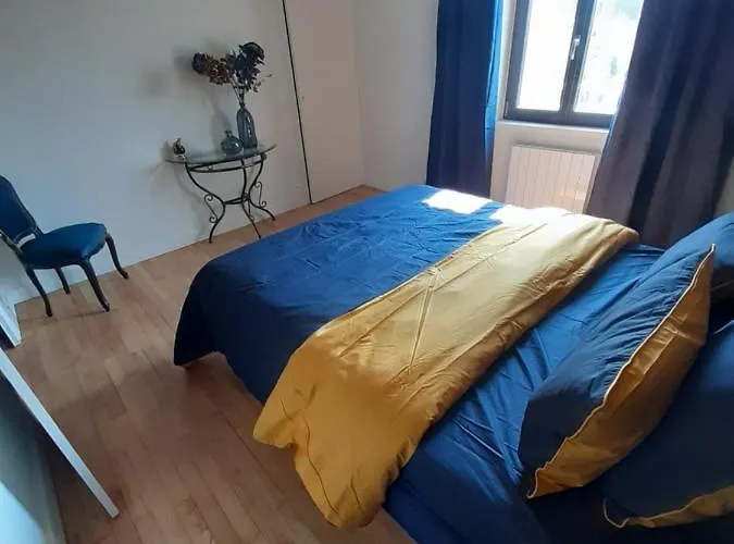 Maison Chaleureuse, Spacieuse Et Familiale * Beauvoir (Manche)