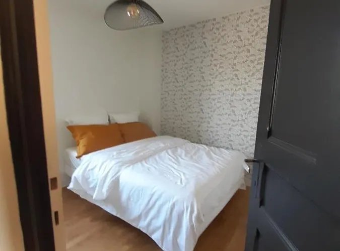 Maison Chaleureuse, Spacieuse Et Familiale Feriehus Beauvoir (Manche)