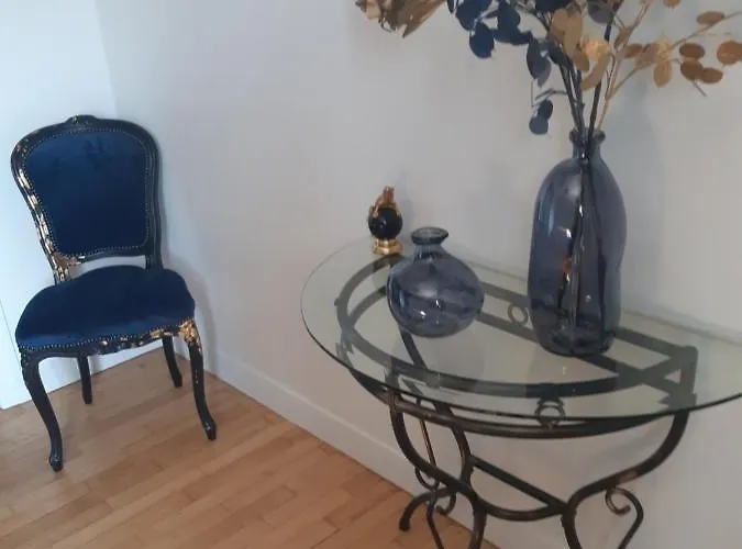 Maison Chaleureuse, Spacieuse Et Familiale * Beauvoir (Manche)