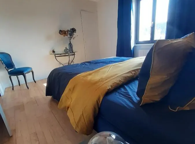 Maison Chaleureuse, Spacieuse Et Familiale