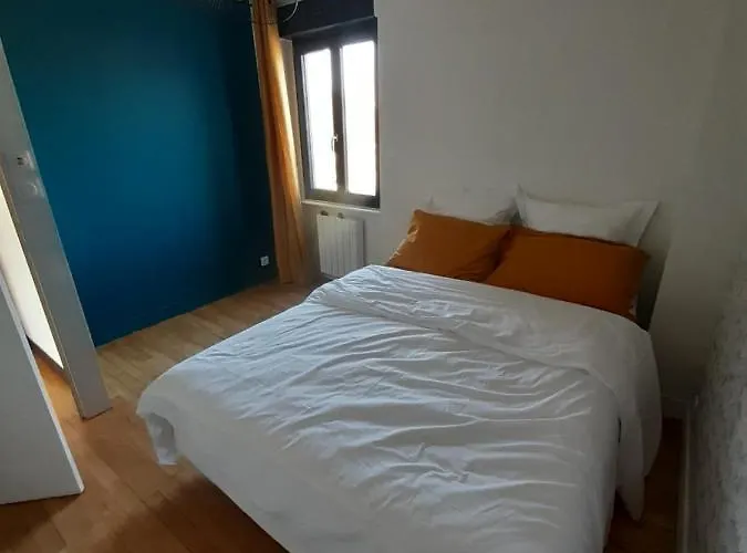 Maison Chaleureuse, Spacieuse Et Familiale Beauvoir (Manche)