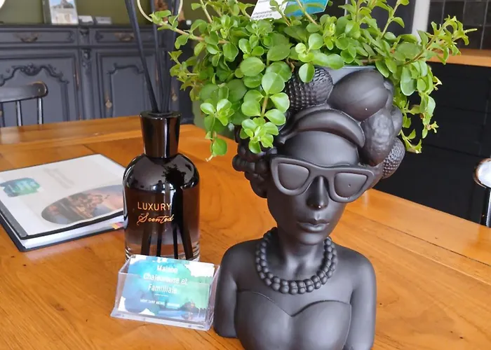 Maison Chaleureuse, Spacieuse Et Familiale * Beauvoir (Manche)